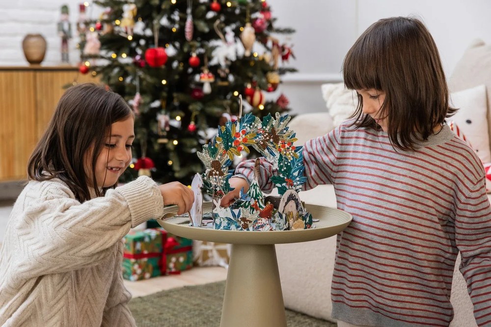 Ringar bézs alumínium tárolóasztal, ø 39,5 cm - White Label