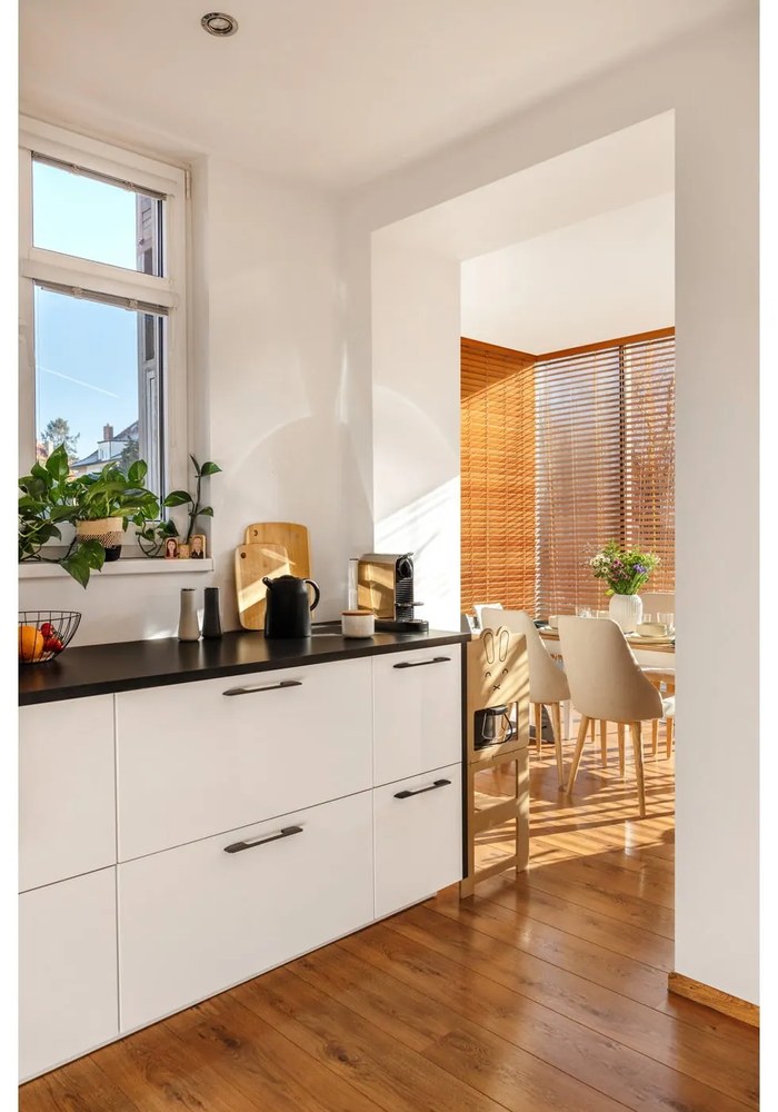 Bézs étkezőszék Rosie – Kave Home