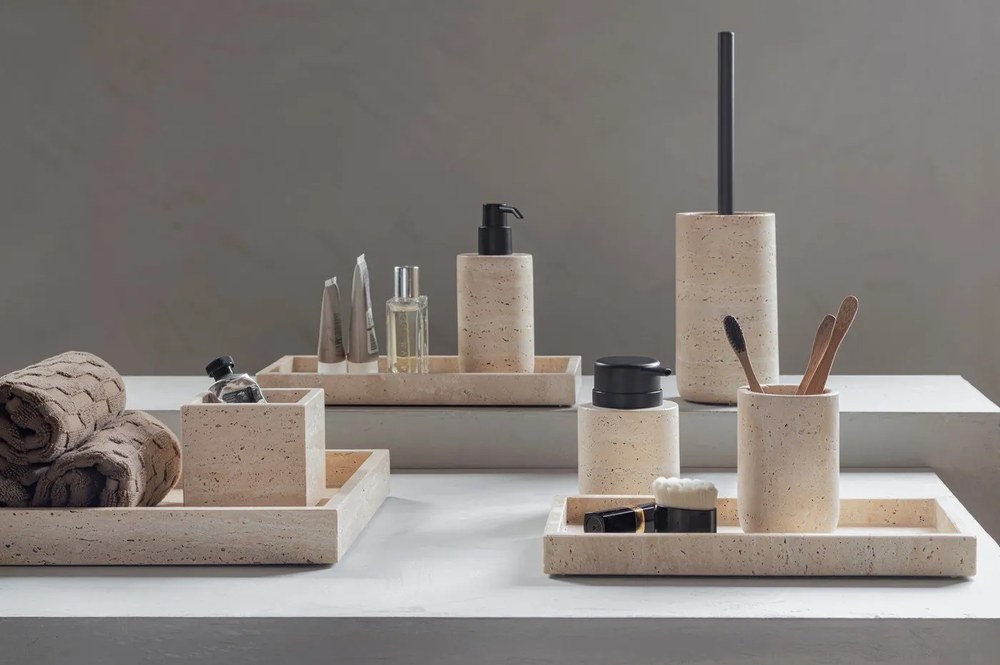 Bézs kő szappanadagoló 250 ml Travertine – Mette Ditmer Denmark