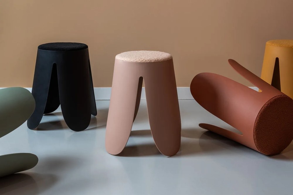 Fekete műanyag ülőke Savor – Leitmotiv