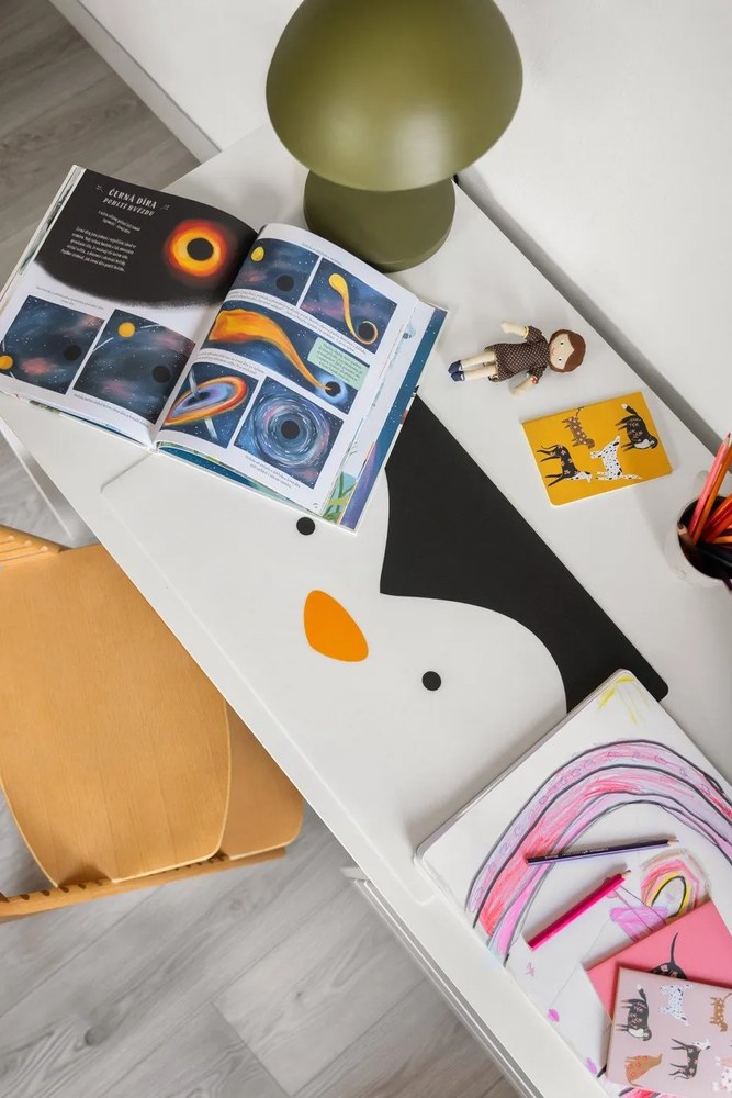 Zöld asztali lámpa fém búrával (magasság 49 cm) Casque – Leitmotiv