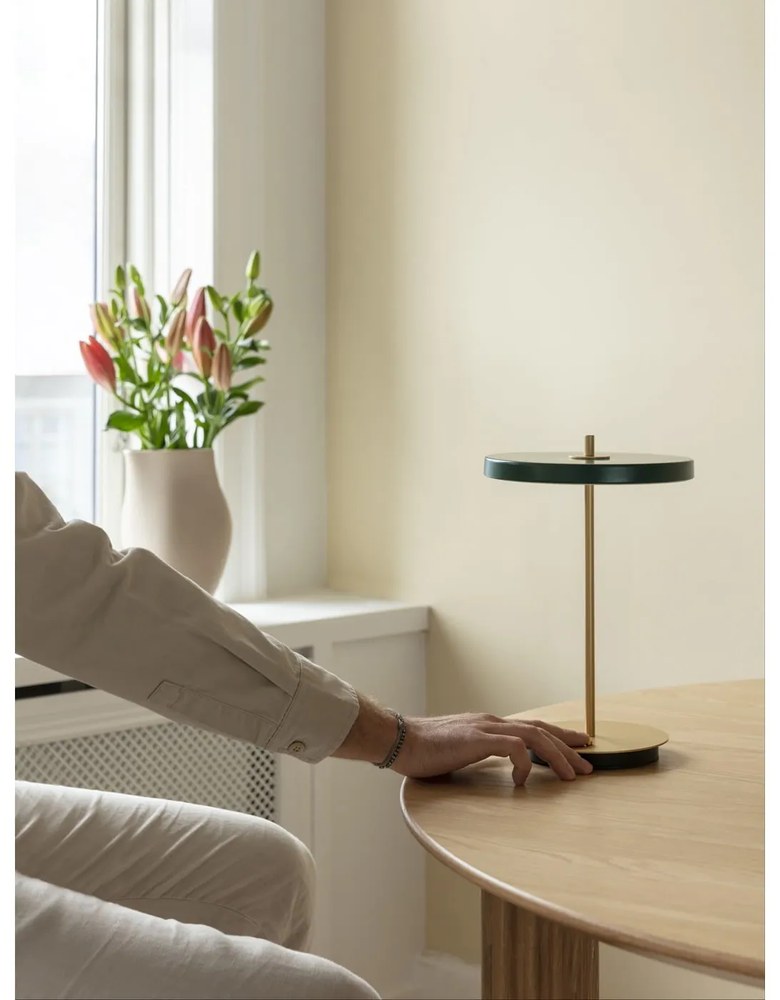 Tölgyfa kerek étkezőasztal ø 120 cm Comfort Circle – UMAGE