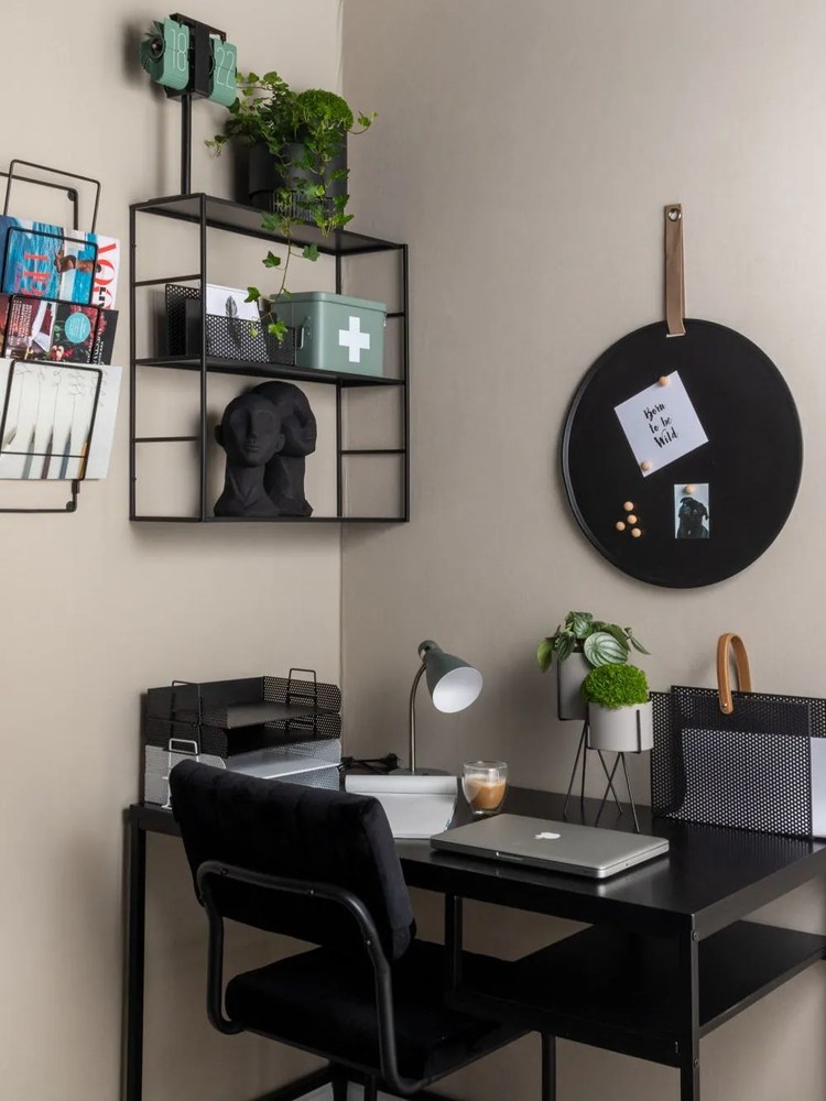 Perky fekete üzenőfallal - PT LIVING