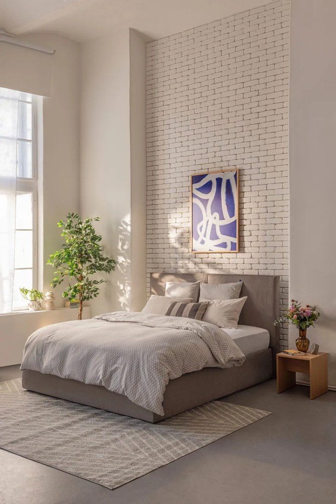Szürke kárpitozott ágyneműtartós franciaágy ágyráccsal 180x200 cm Thessa Bold – Bonami Selection