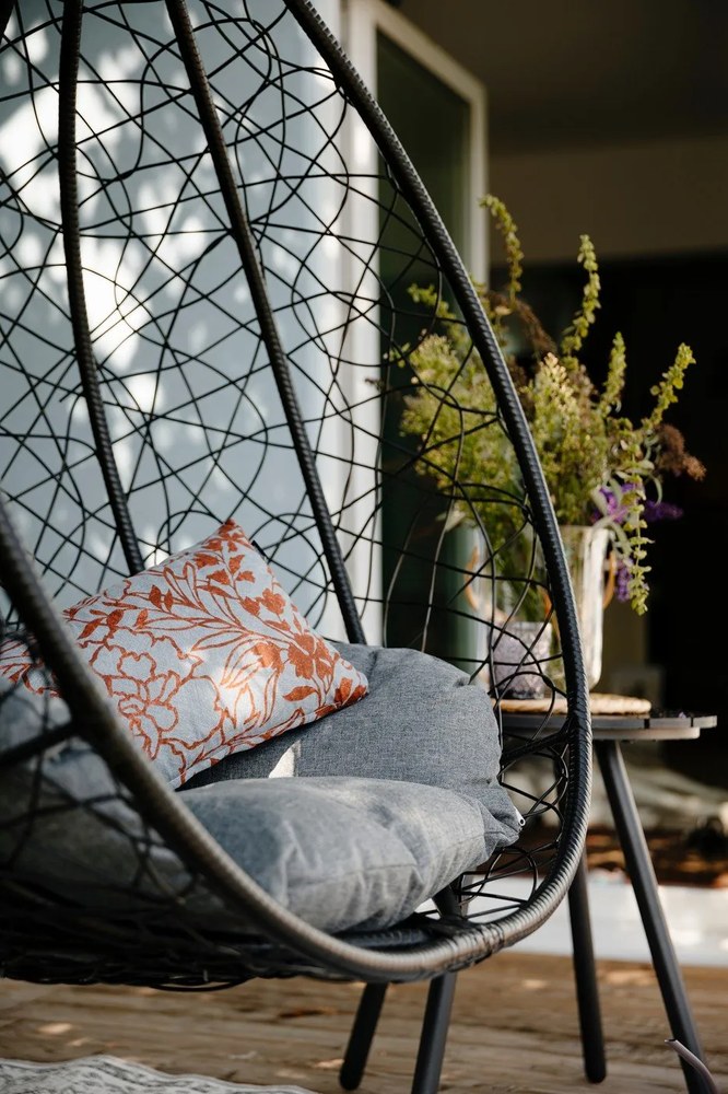 Noela sötétszürke műrattan függőfotel - Bonami Selection