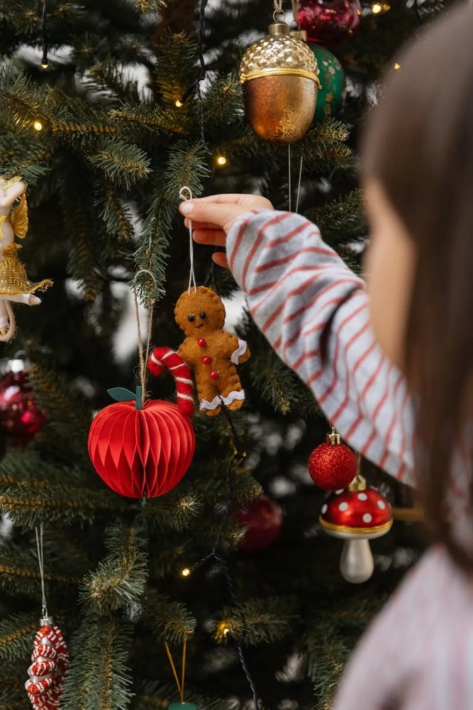 Üveg karácsonyfadísz 9 cm Candy – Bloomingville