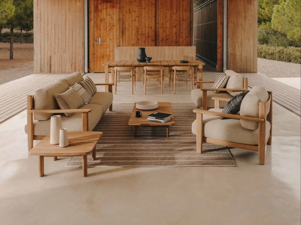 Teakfa kerti dohányzóasztal 70x140 cm Tirant – Kave Home