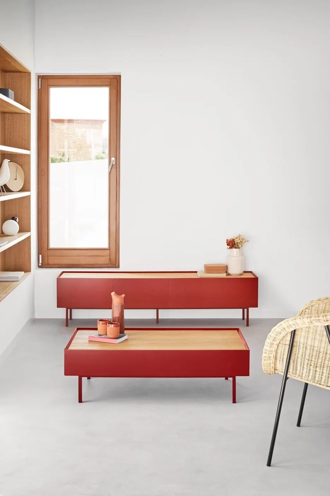 Piros TV-állvány tölgyfa dekorral 180x45 cm Arista – Teulat