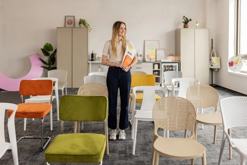 Zöld kordbársony étkezőszék Rupert – Unique Furniture