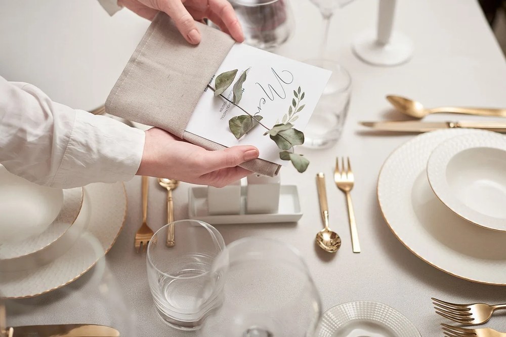 Aranyszínű rozsdamentes acél evőeszköz 4 db-os – Bloomingville