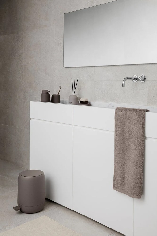 Aromadiffúzor Fraga: Royal Leather – Blomus