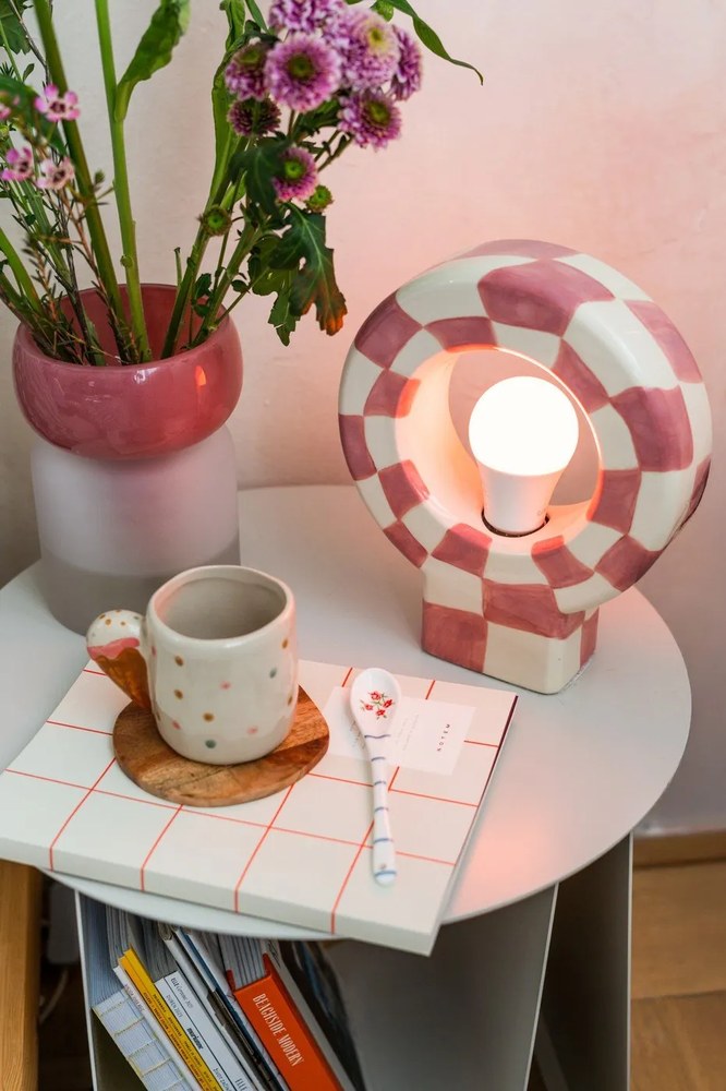 Rózsaszín üveg váza (magasság 19 cm) Kelse – Kave Home