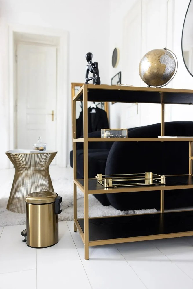 Poligyanta szobor Dreaming – PT LIVING