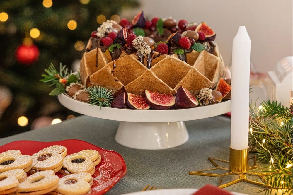 Jeweline aranyszínű öntött alumínium sütőforma - Bonami Selection