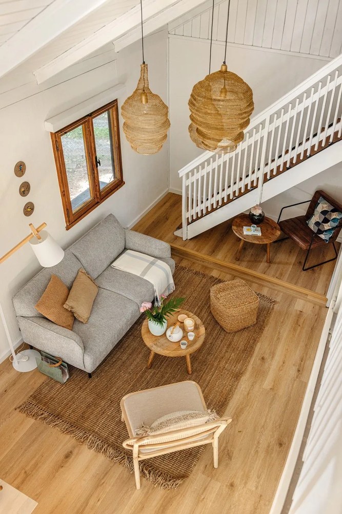 Kézzel készített üveg váza Lunar – Hübsch