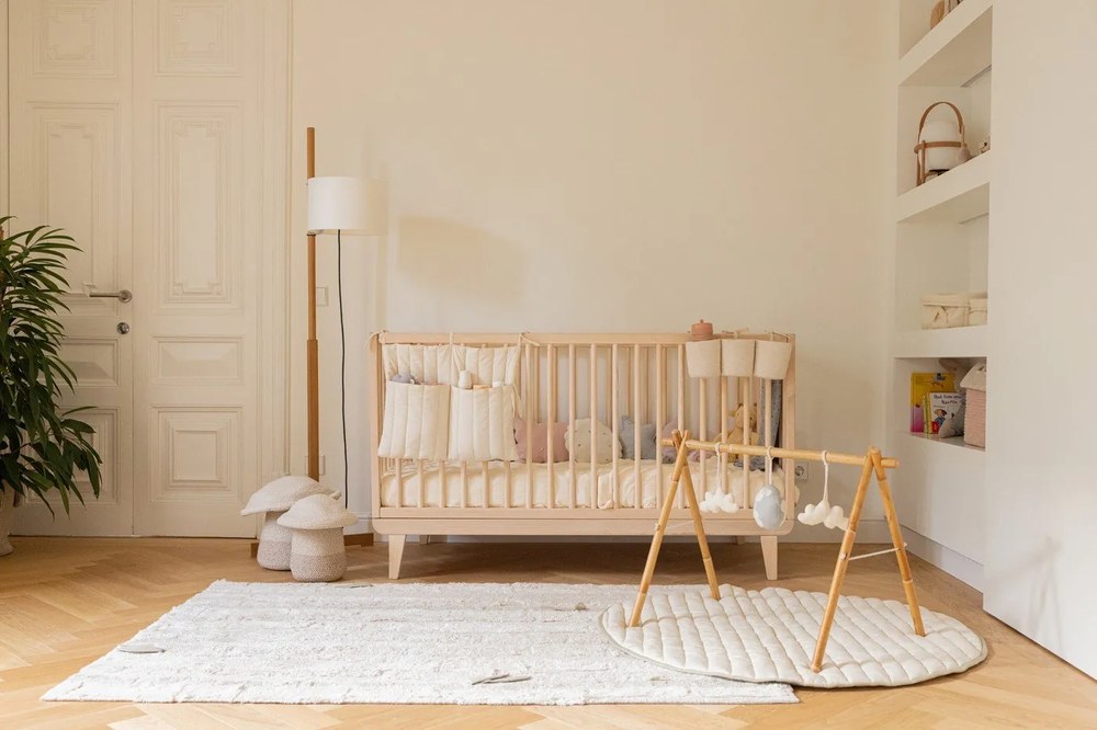 Rendszerező szett kiságyra 32 cm Bobby Vanilla – Lorena Canals