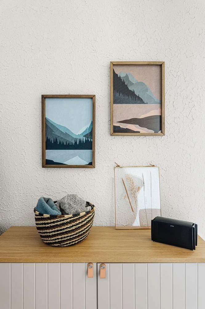 Fehér borovi fenyő alacsony komód 150x80 cm Miranda – Marckeric