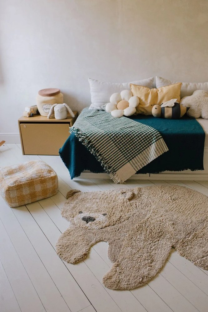Bézs mosható kézi szövésű pamut gyerek szőnyeg 120x122 cm Bear – Lorena Canals