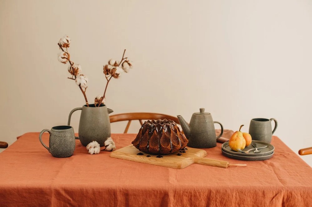 Volcania aranyszínű öntött alumínium sütőforma - Bonami Selection