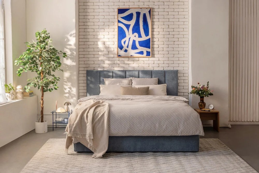 Kék kárpitozott ágyneműtartós franciaágy ágyráccsal 180x200 cm Thessa Bold Line – Bonami Selection