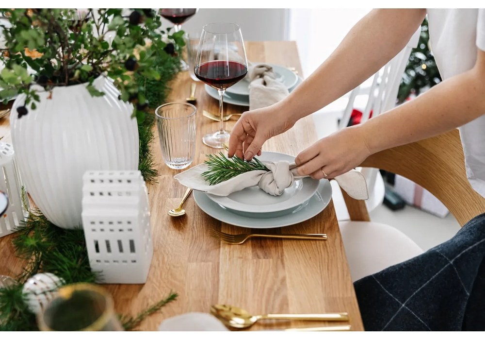 Aranyszínű rozsdamentes acél evőeszköz készlet 16 db-os Avie – Premier Housewares