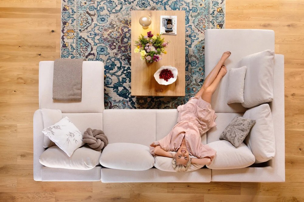 Bézs LED dimmelhető asztali lámpa fém búrával (magasság 20,5 cm) Rachel – Leitmotiv