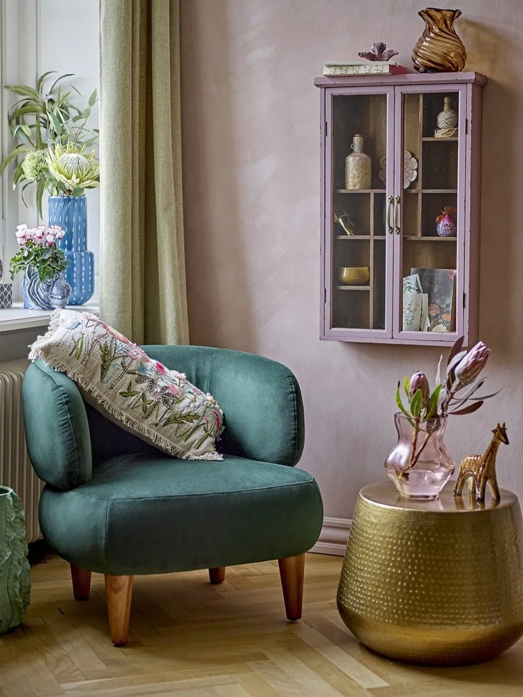 Aranyszínű fém kerek dohányzóasztal ø 50 cm Avola – Bloomingville