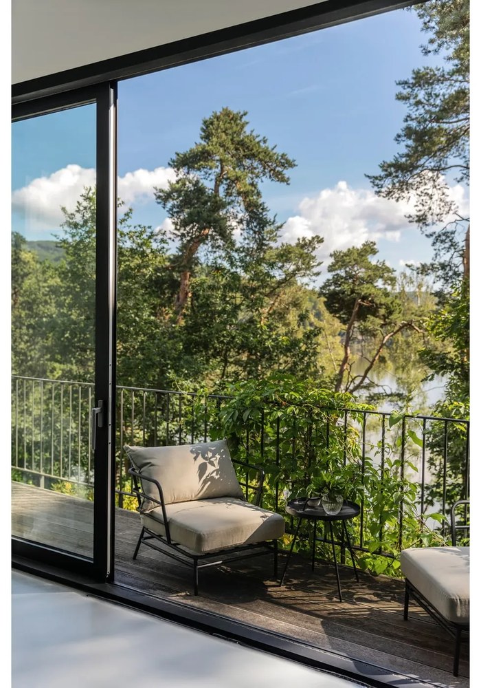 Mareluz bézs fémszerkezetű kerti fotel - Kave Home