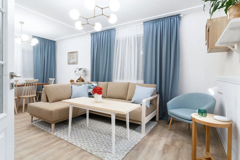 Fehér-sárgaréz színű függőlámpa üveg búrával Damar – Opviq lights