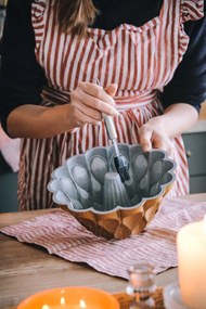 Volcania aranyszínű öntött alumínium sütőforma - Bonami Selection