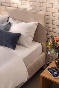 Less tölgyfa tárolóasztal, 40 x 40 cm - Hübsch