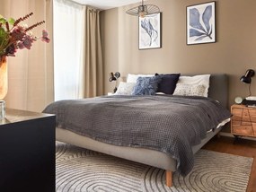 Szürke kárpitozott ágyneműtartós franciaágy ágyráccsal 180x200 cm Mattis – Meise Möbel