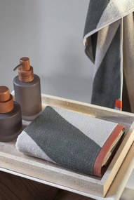 Khaki frottír bio pamut fürdőlepedő 70x133 cm Diagonal – Mette Ditmer Denmark