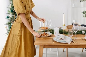 Aranyszínű rozsdamentes acél evőeszköz készlet 16 db-os Avie – Premier Housewares