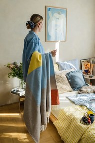 Fehér üveg kézzel készített váza (magasság 18 cm) Cosmin – Bloomingville