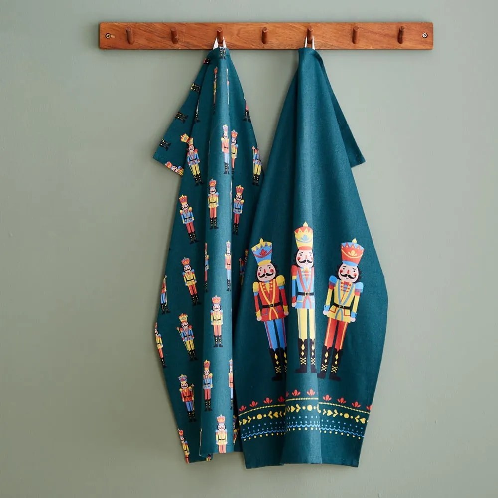 Pamut konyharuha szett karácsonyi mintával 4 db-os 50x70 cm Nutcracker – Catherine Lansfield