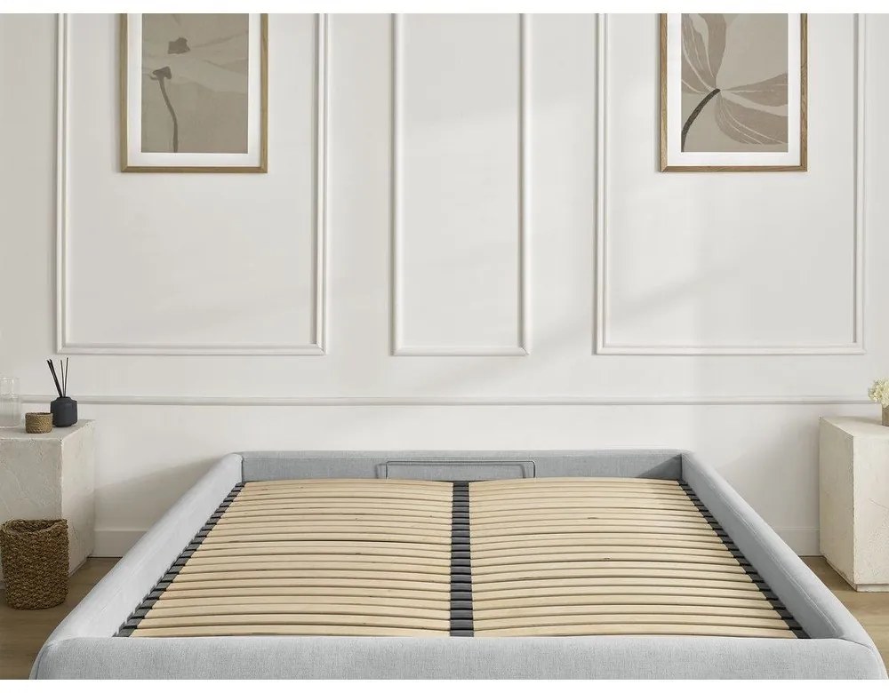 Világosszürke kárpitozott ágyneműtartós franciaágy ágyráccsal, ágytámla nélkül 180x200 cm Inera – Bobochic Paris