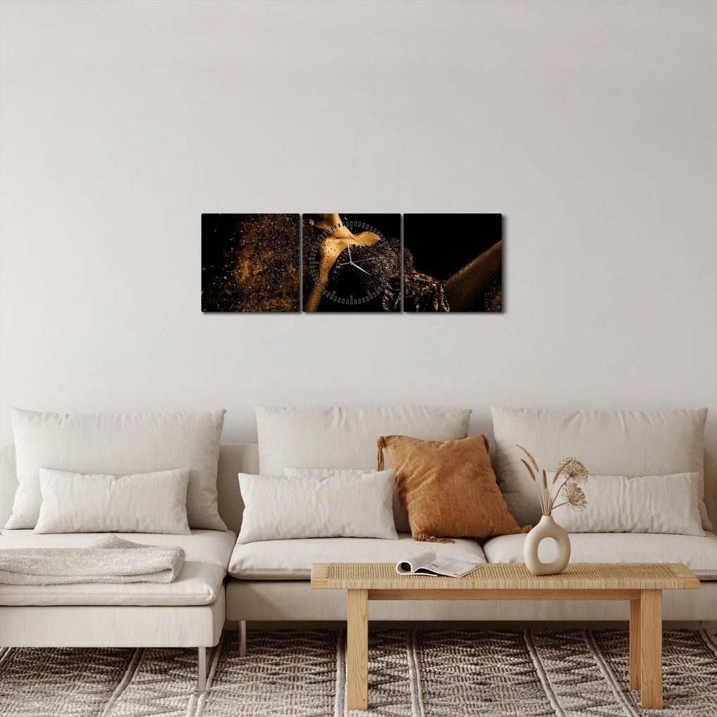 Kép - Egy nő aranyból (órával) (90x30 cm)