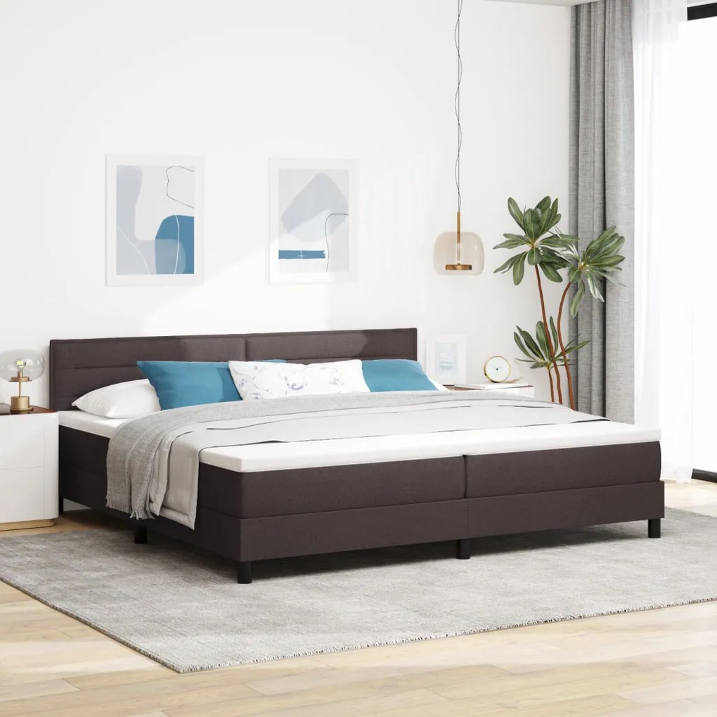 Boxspring Ágy Mattal és LED-del Sötétbarna 200x200 cm Szövet