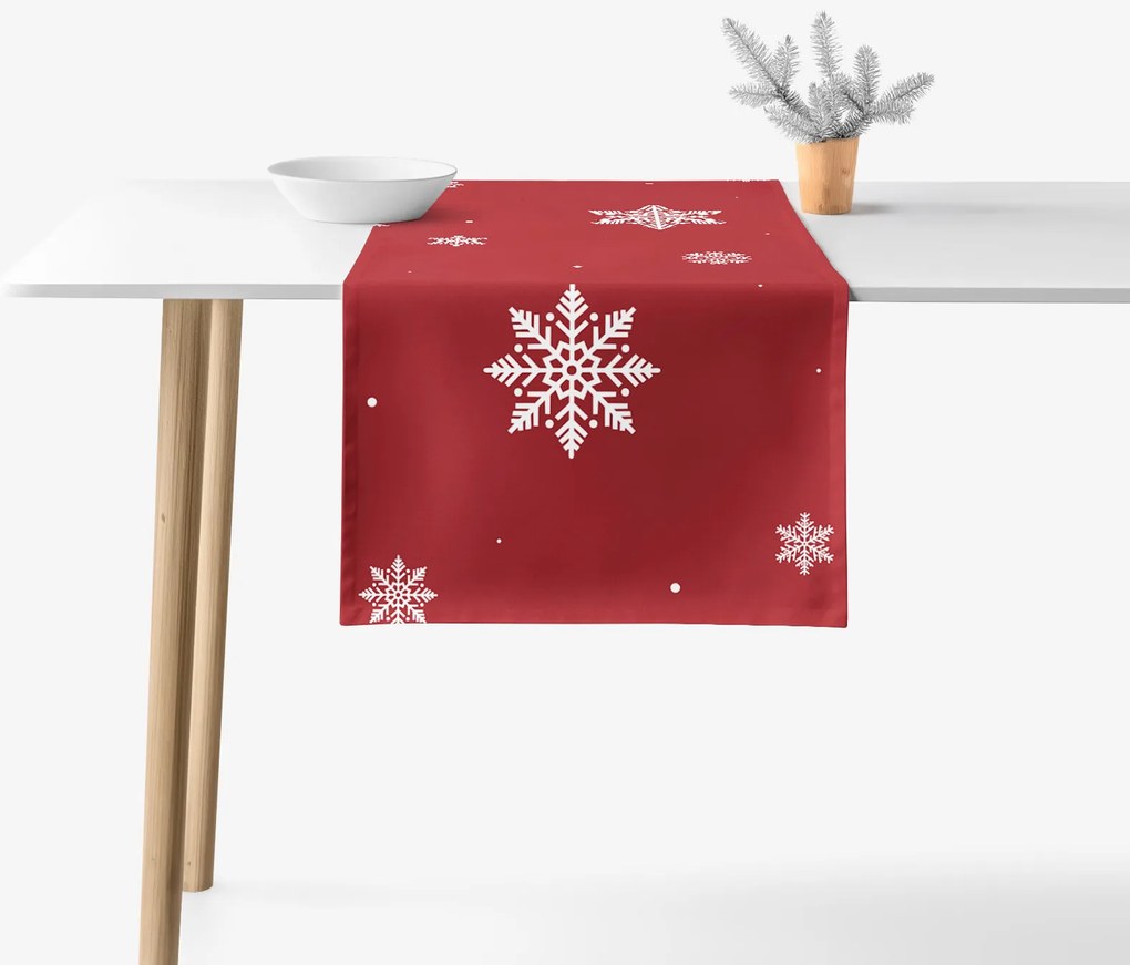 Goldea pamut asztali futó - hópelyhek piros alapon 35x120 cm