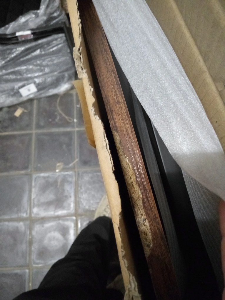 AKCIÓ Kerek étkezőasztal LUNA 90 cm, rusztikus barna II. osztály