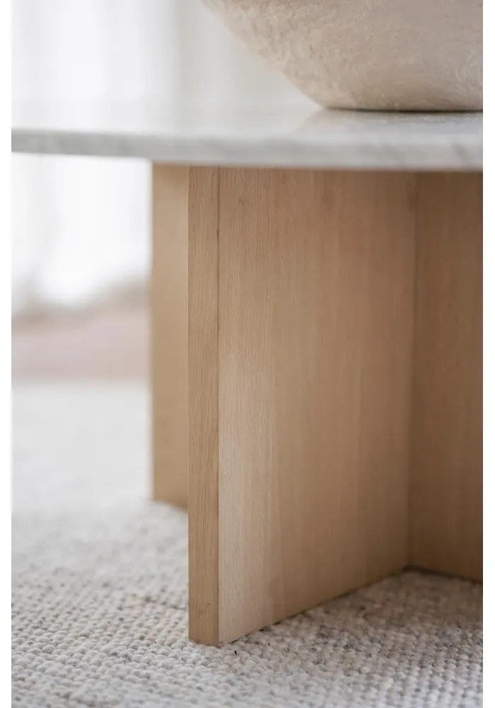 Fehér-natúr színű márvány kerek dohányzóasztal 90x90 cm Brooksville - Rowico