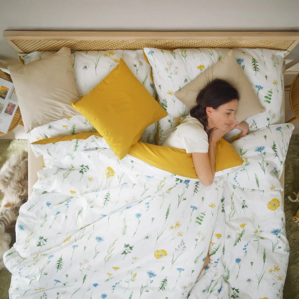 Goldea pamut ágyneműhuzat duo - magyar rét, mézsárga hátoldal 220 x 200 és 2db 70 x 90 cm