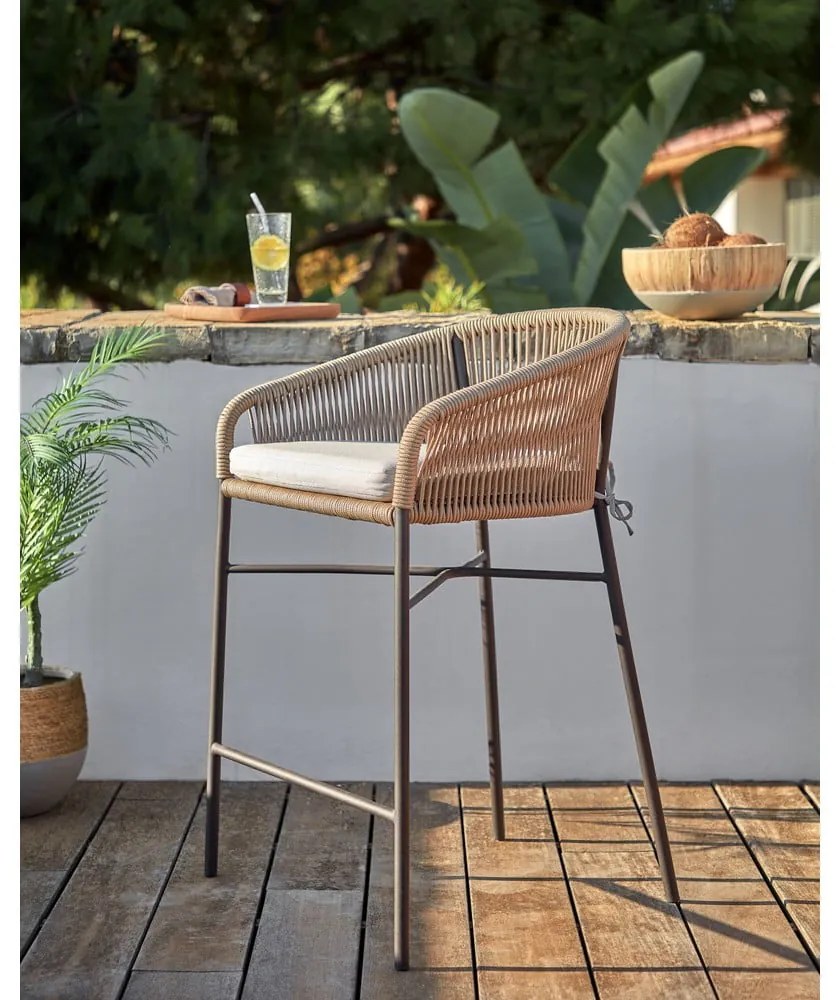 Bézs fém-párnázott kerti bárszék Yanet – Kave Home