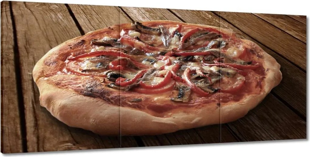Képek 210x100 Pizza egy fából készült asztalon