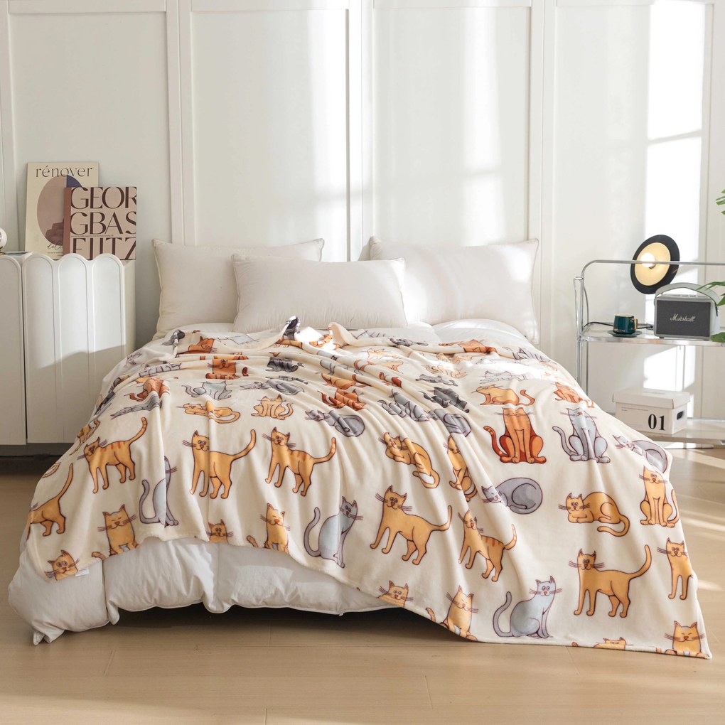 Mikroplüss pléd COLORED CATS krémszínű Méret: 200 x 220 cm