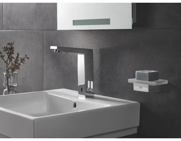 GROHE 36440000 - Infravörös elektronikus mosdócsaptelep EUROCUBE E DN 15, króm