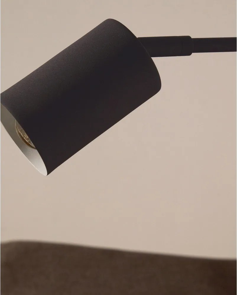 Fekete fém asztali lámpa (magasság 49 cm) Manie – Kave Home