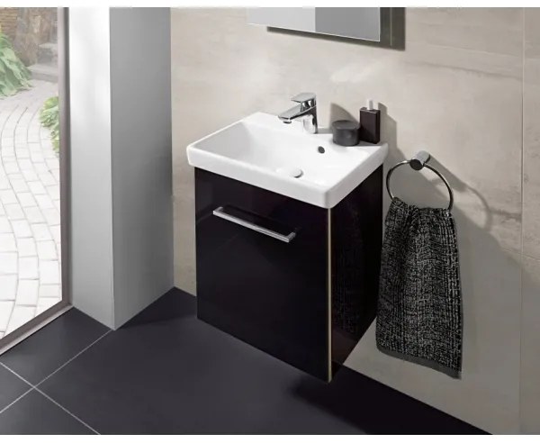 Villeroy & Boch 73584501 - AVENTO függesztett mosdó 45x37 cm kerámia/fehér