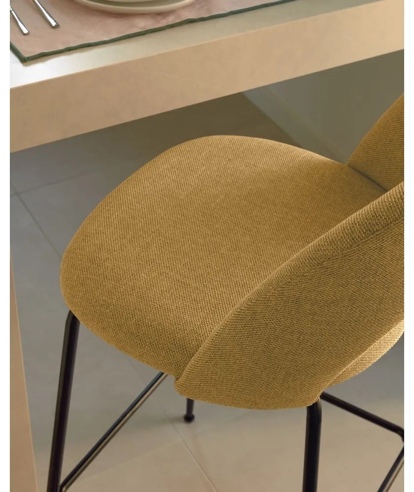 Mustársárga bárszék szett 4 db-os (ülésmagasság 63 cm) Mahalia – Kave Home